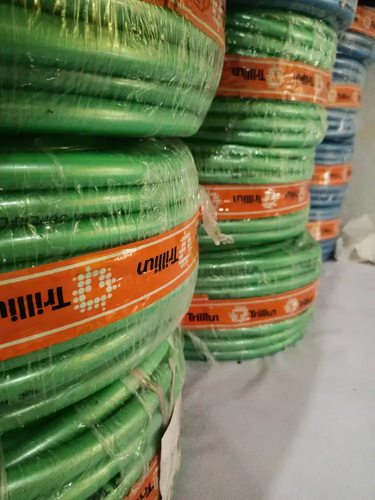 Selang Trilliyun SUPERFLEX ukuran 5/8 Tebal anti Gepeng