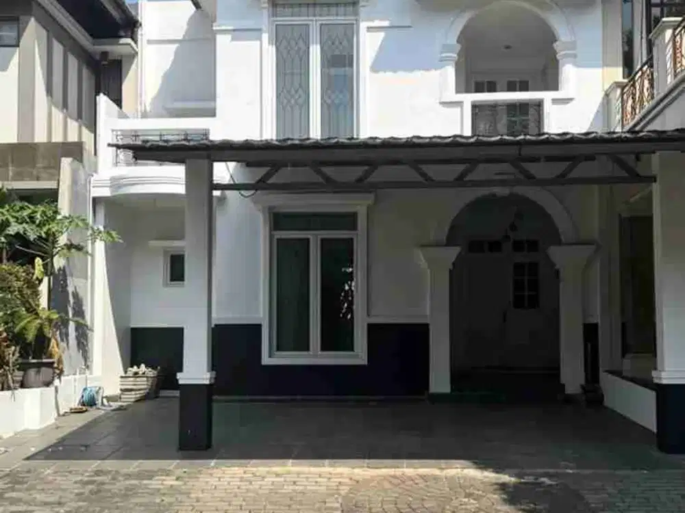 disewakan rumah 2 lantai di legenda wisata cibubur