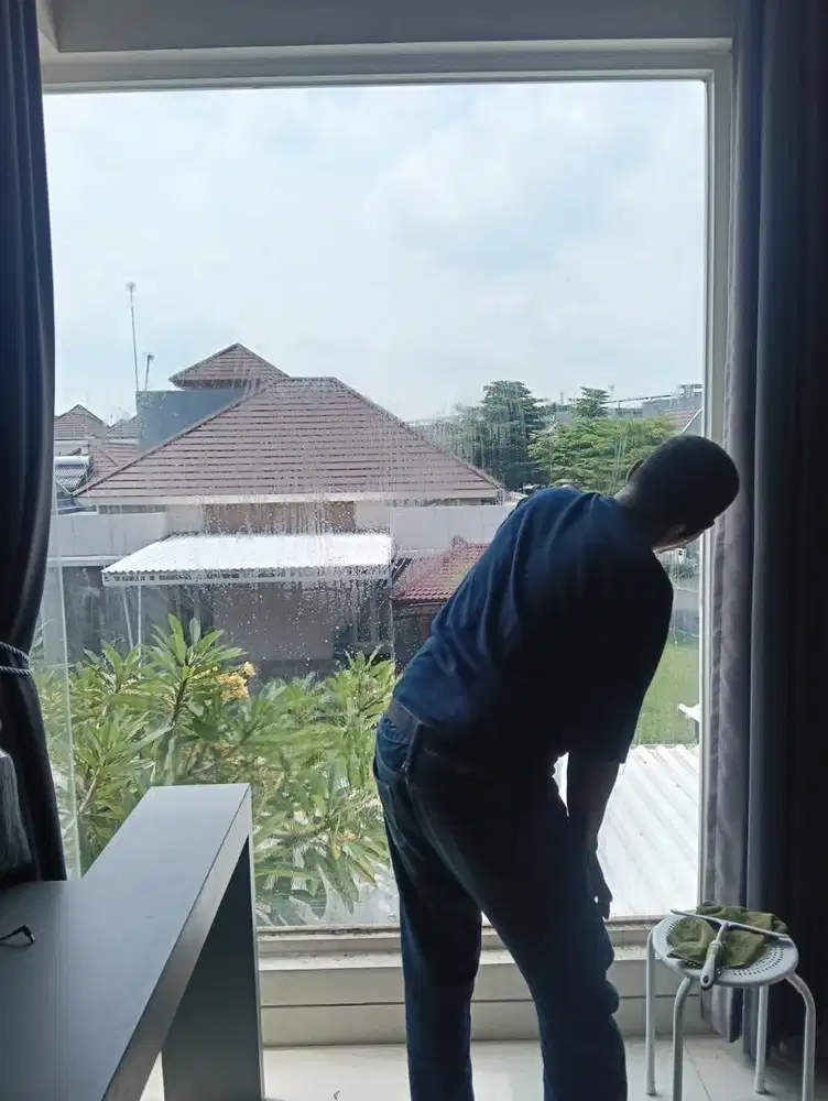 Kacafilm jendela rumah dan ruko