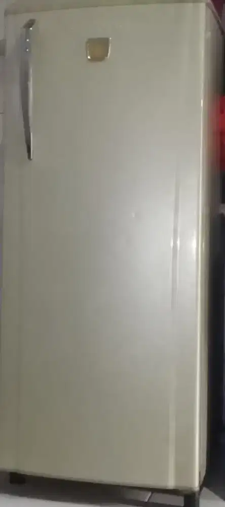 kulkas Glacio thosiba 1pintu