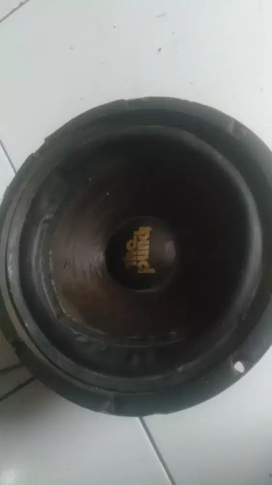 Speaker subwoofer 8 in ROCKFORD Made in USA lokasi cilebut