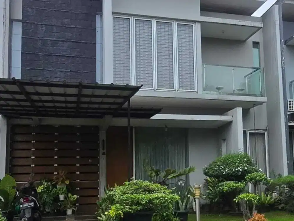 Rumah 2 lantai view taman di Citra Gran Cibubur
