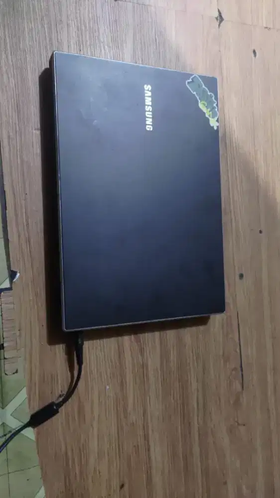 Samsung Series 3 NP300V5A (versi Intel) core i5