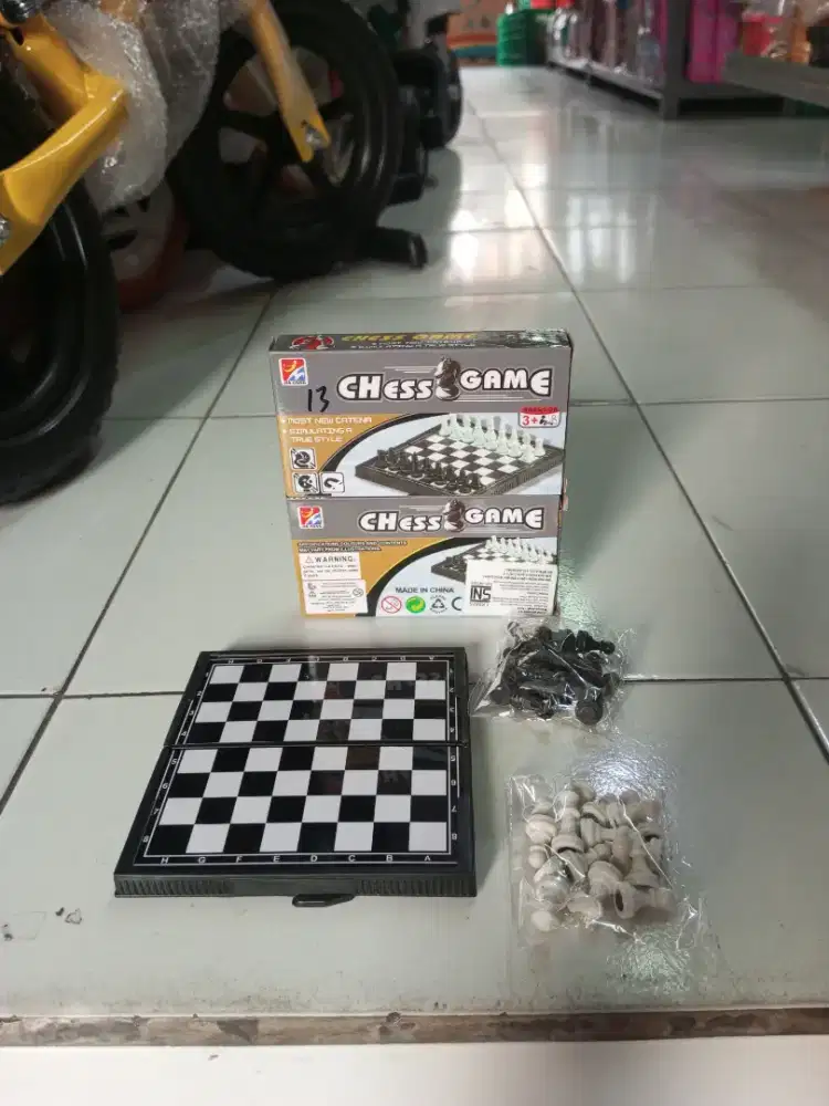 Mainan Anak Papan catur magnet kecil