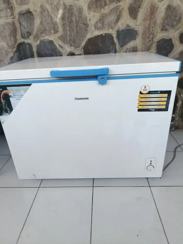 Jual freezer box changhong 300 liter