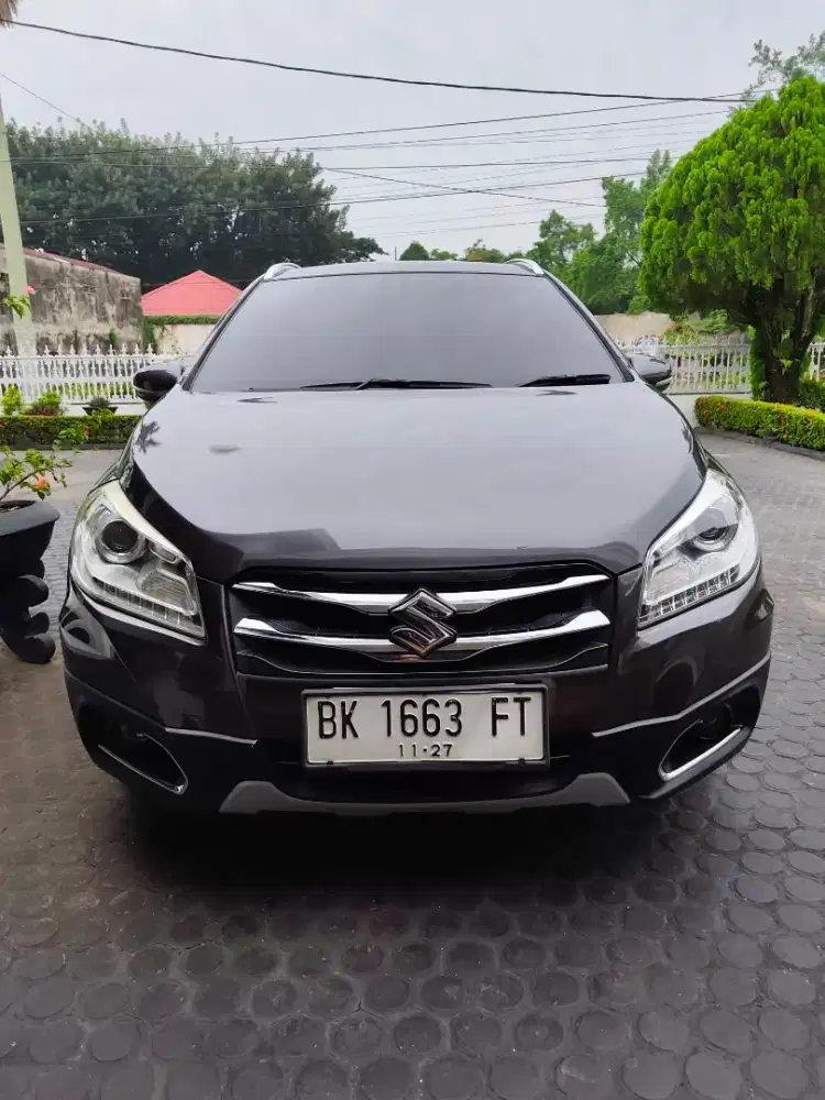Dijual Mobil Suzuki S-Cross AT Tahun 2017