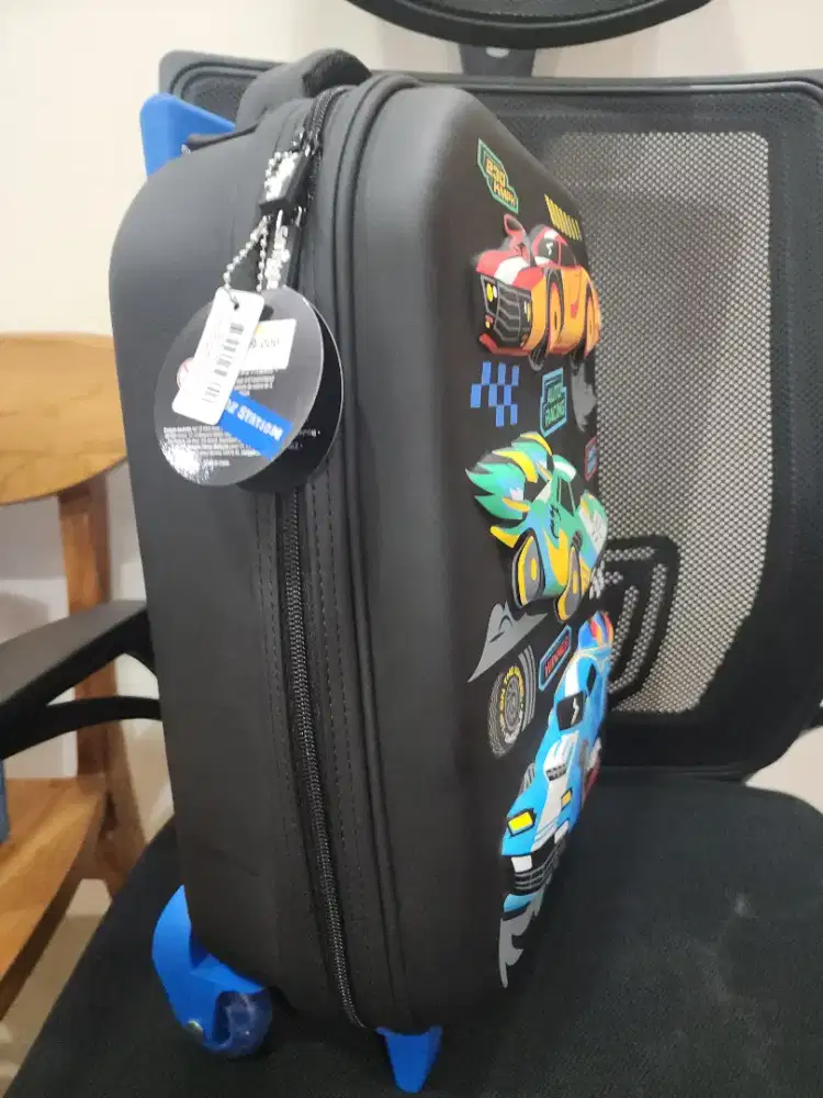 Tas koper seret anak