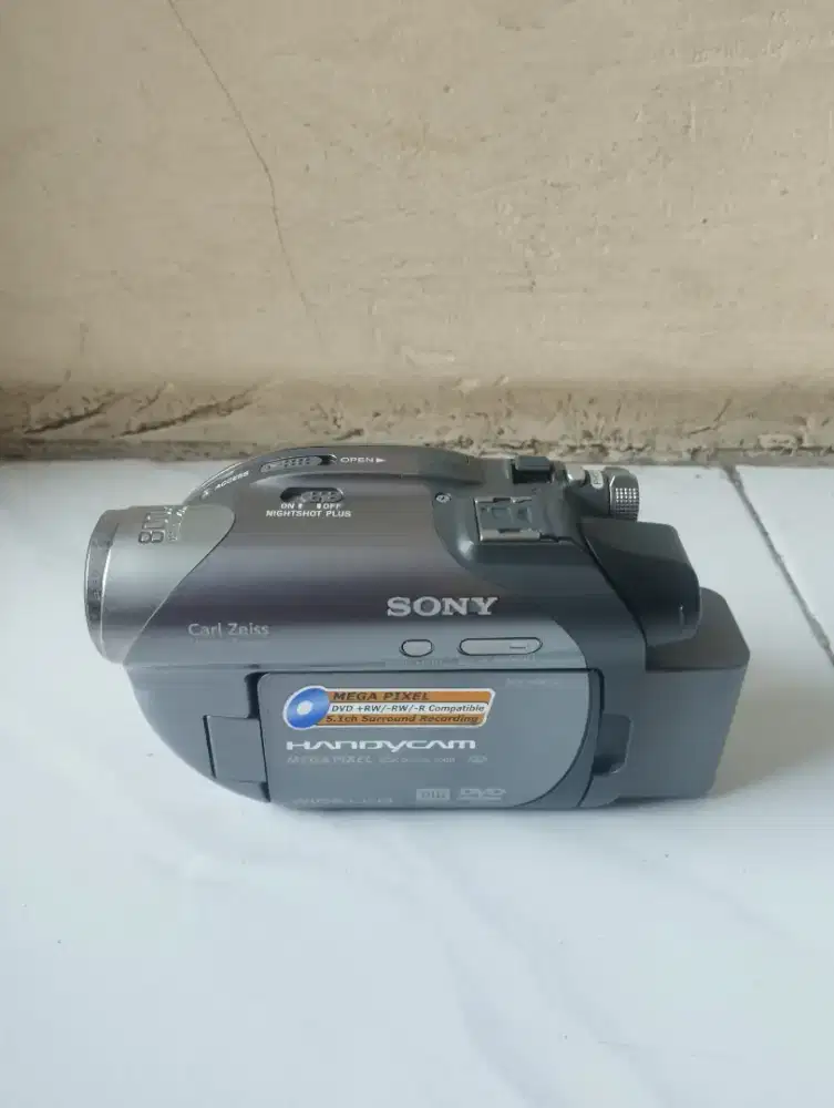 Handycam SONY DCR-DVD755E ( mohon bc ket brg )
