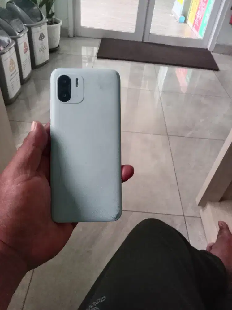 redmi A2 ram3/32 hp normal batangan bekas pemakaian anak
