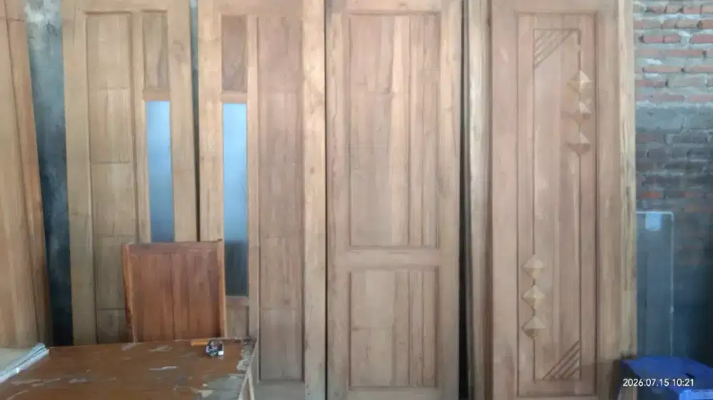 Interior HPL, SOLID dan PVC