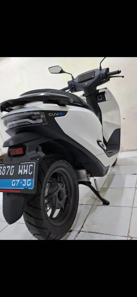 Motor Listrik Honda CUV e: 2025 - Sangat Terawat - Like New