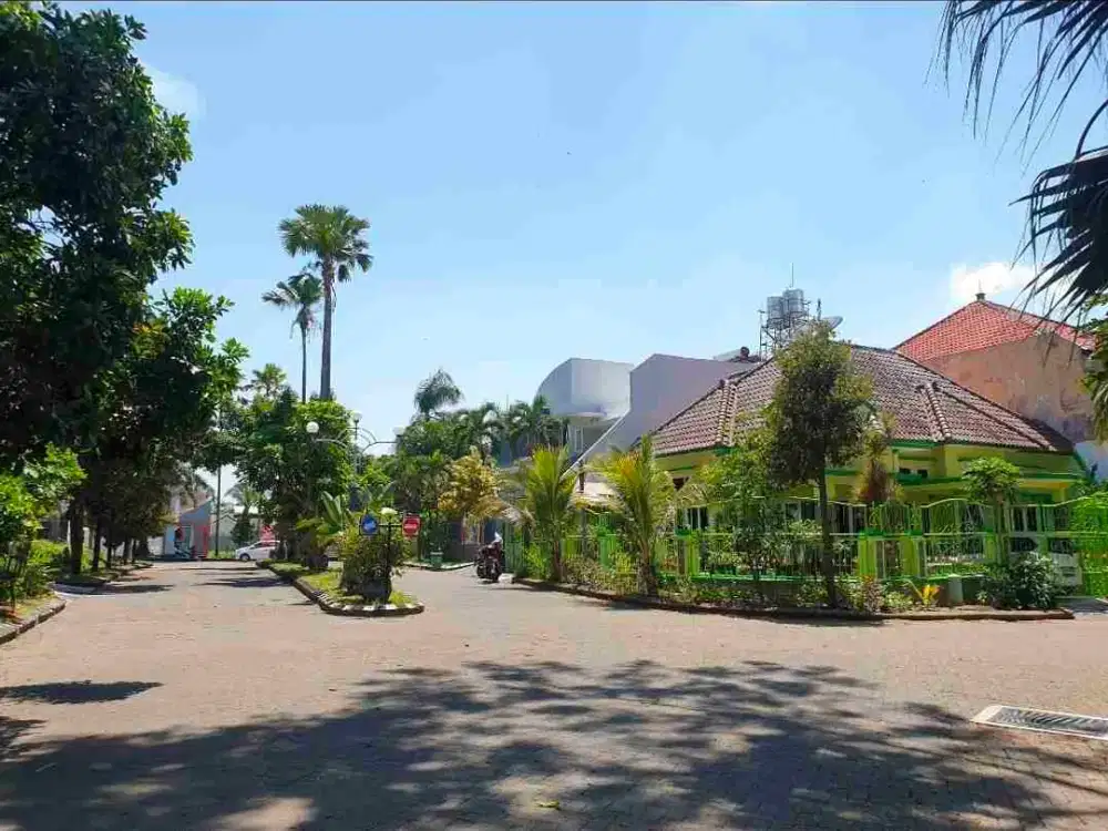 rumah strategis di hook perumahan elite permata jingga ( PJ ) posisi di jalan kembar depan green orchid dan dekat kampus UB Brawijaya