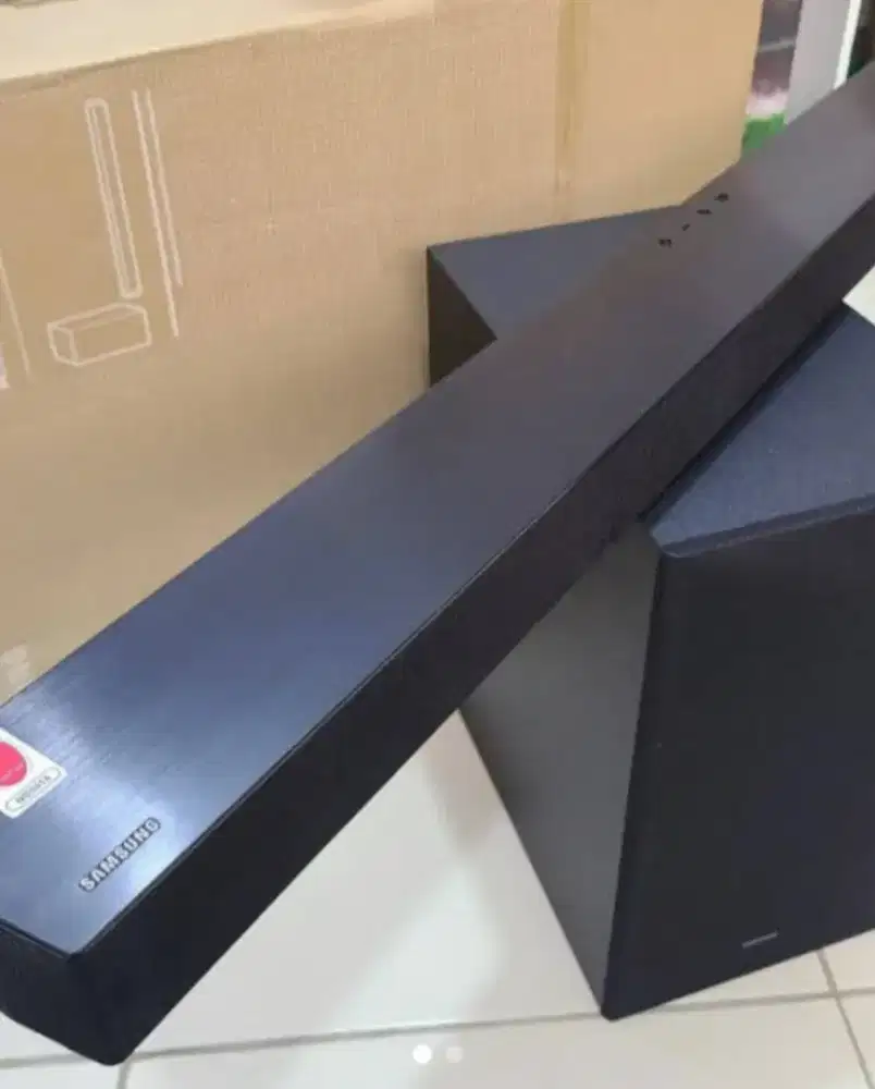 Samsung soundbar HW B550