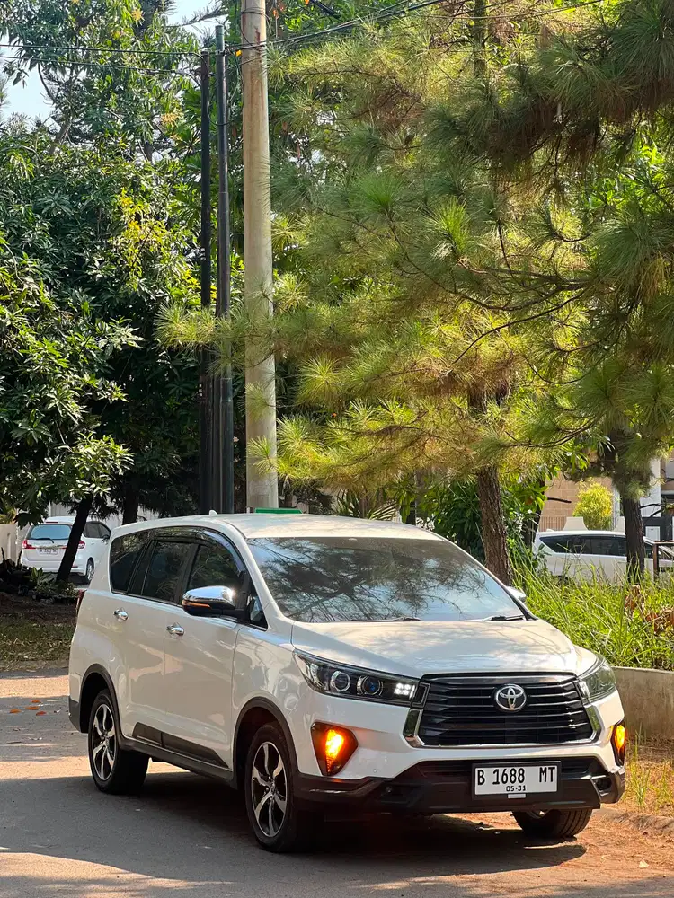 KIJANG INOVA A/T VENTUTER DIESEL 2021