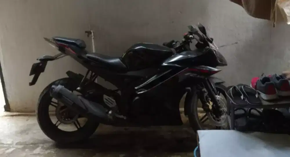 Motor yamaha R15