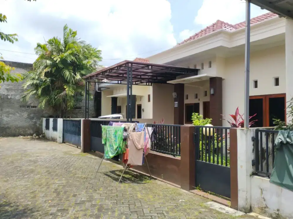 Rumah Minimalis di Dekat Alun-Alun Selatan Yogyakarta #Kode : RSH 025