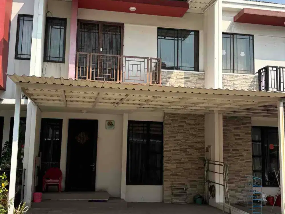 Dijual Rumah 2 lt 6 x 15 m2 di Green Lake City Cluster Asia ada 4+1 kt 3 km semi furnished ada lt mezzanine siap huni