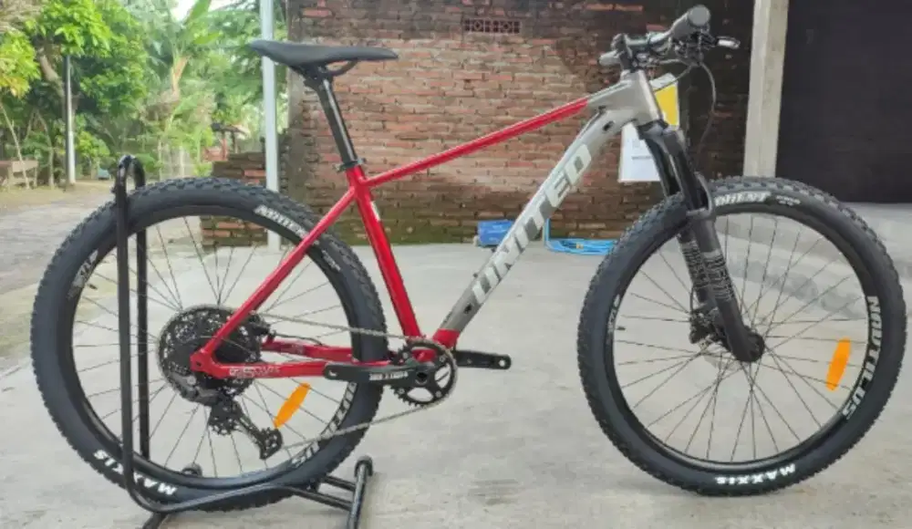 Di jual sepeda Clovis United 5.10