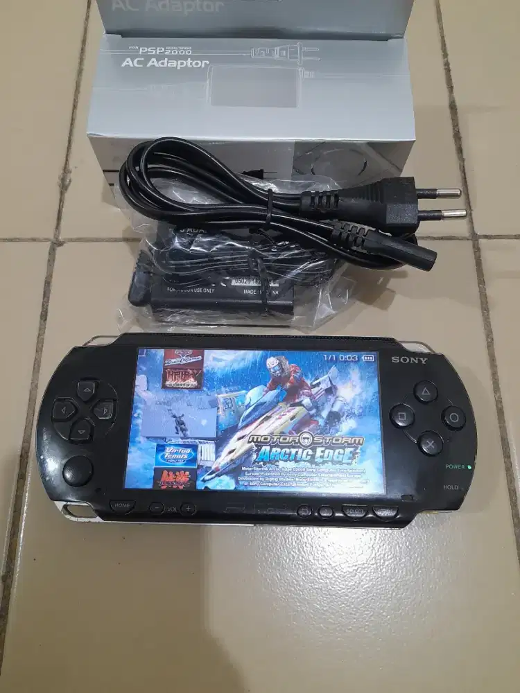 PSP FAT Tebel Mesin hidup Normal Memory 8gb full game