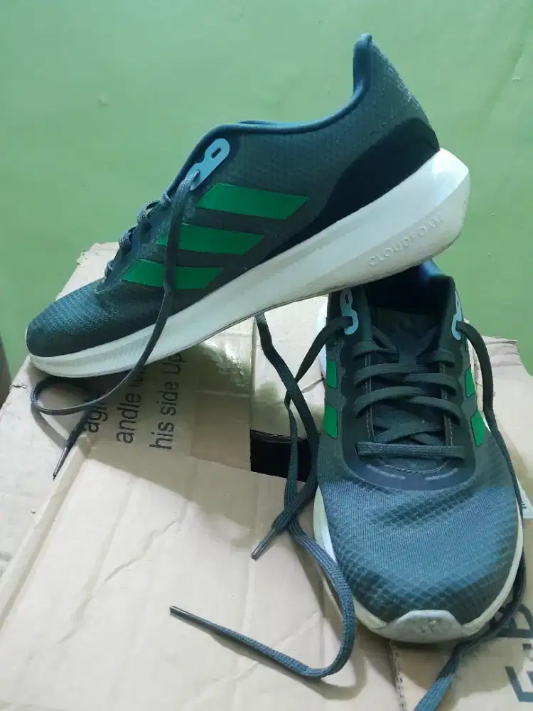 Sepatu Adidas Runfalcon 3.0 ukuran 8.5 (26.5cm)