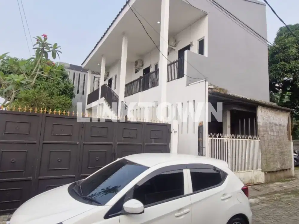 Unit Usaha Kost Dengan Garasi Luas Siap Sewakan Bintaro