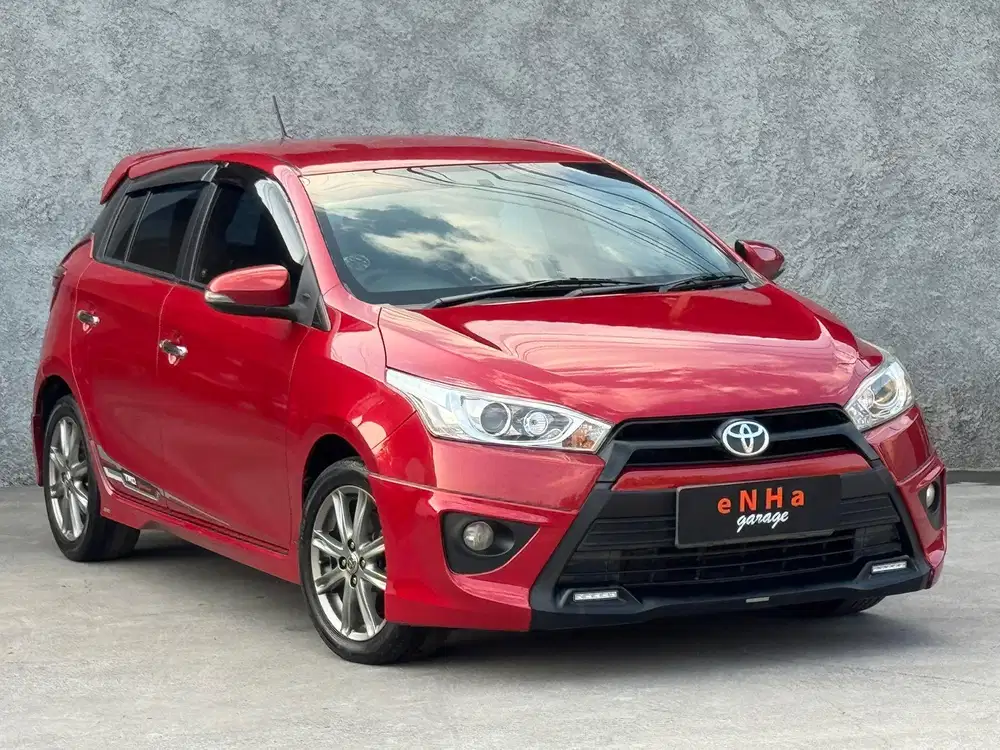 DP 9 JT.. Toyota YARIS TRDs 1.5 A/T 2015.. eNHa garage Semarang..