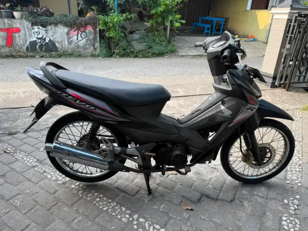 Honda Revo THN 2007 plat B Jakarta