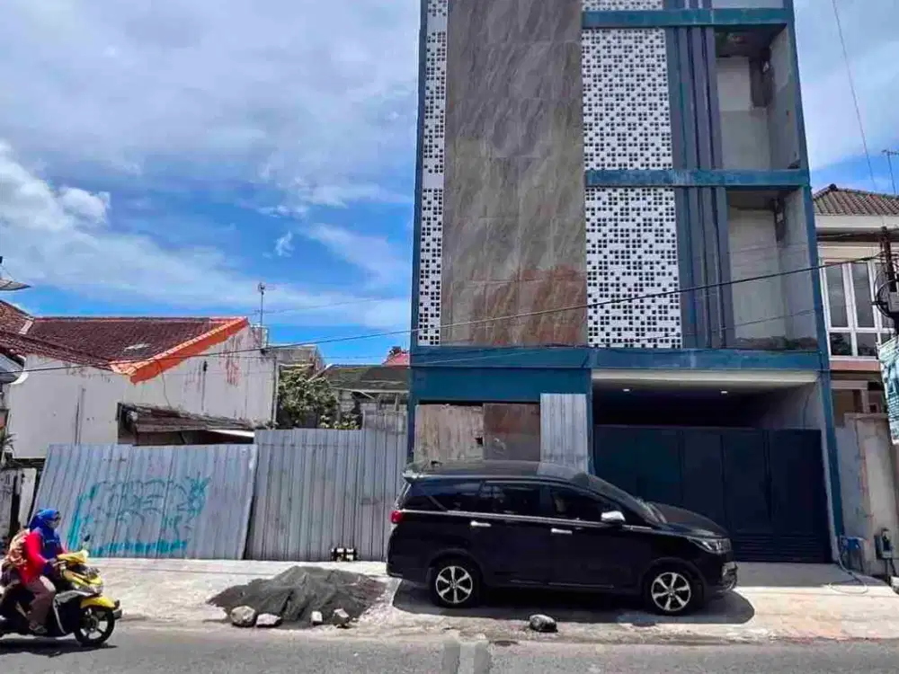 kos elite 23 kamar + toko persis di jalan raya candi mendut arah suhat jalan 10 m sangat dekat kampus UB Brawijaya samping restoran ruya