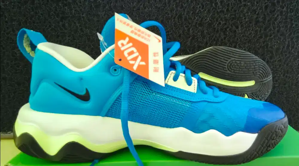 Sepatu Basket NIKE GIANNIS (Original)