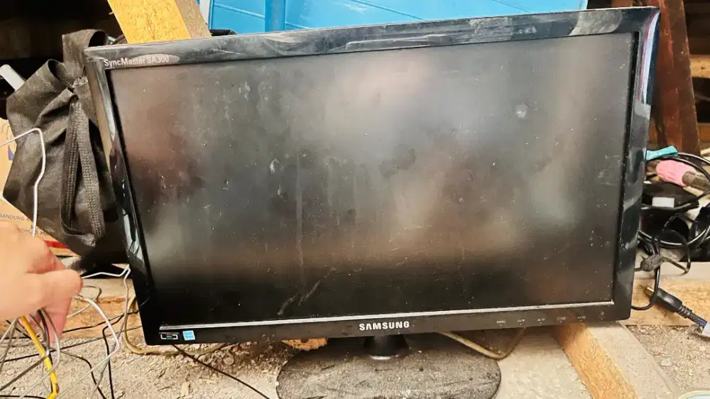 Dijual monitor bekas