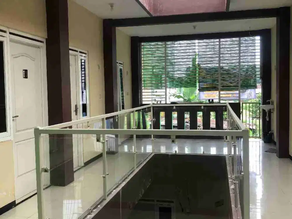 kos aktif kondisi full tinggal melanjutkan saja lokasi tirto utomo landungsari depan kampus UNMUH. nego banyak jg boleh sampai deal