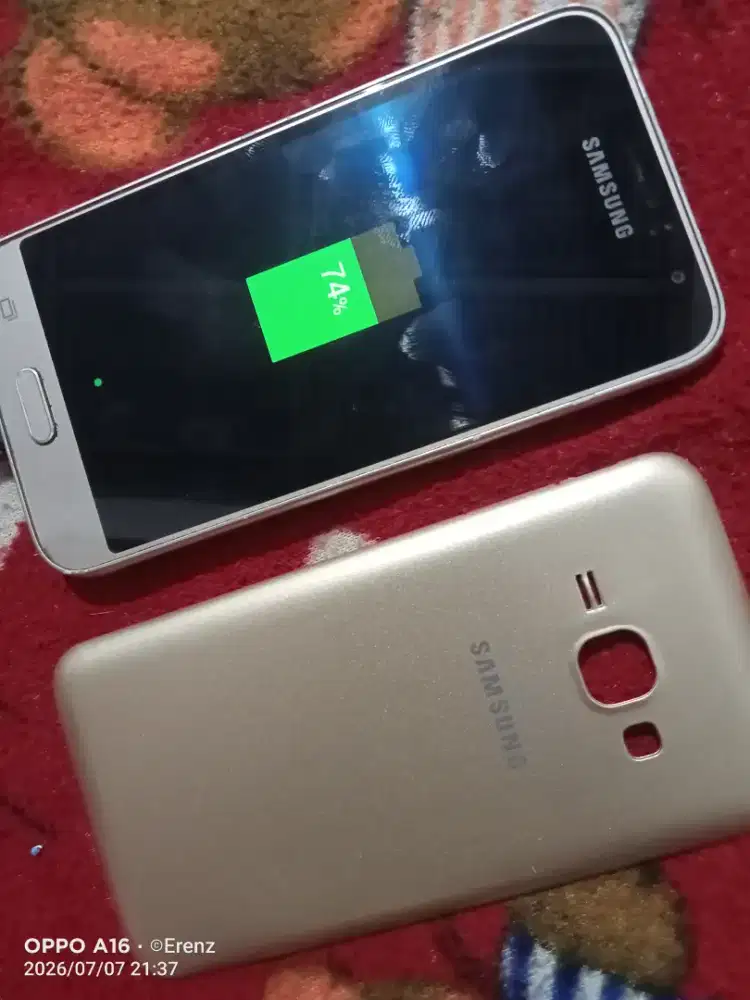 Samsung j1 2016