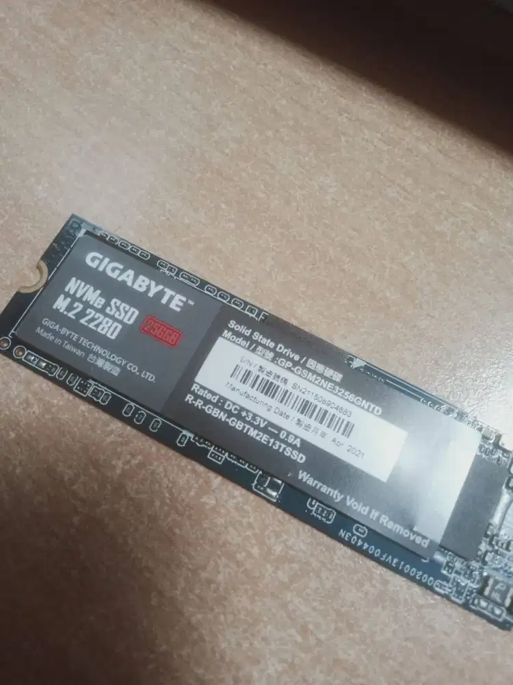 NVME 256 Gb Gygabyte