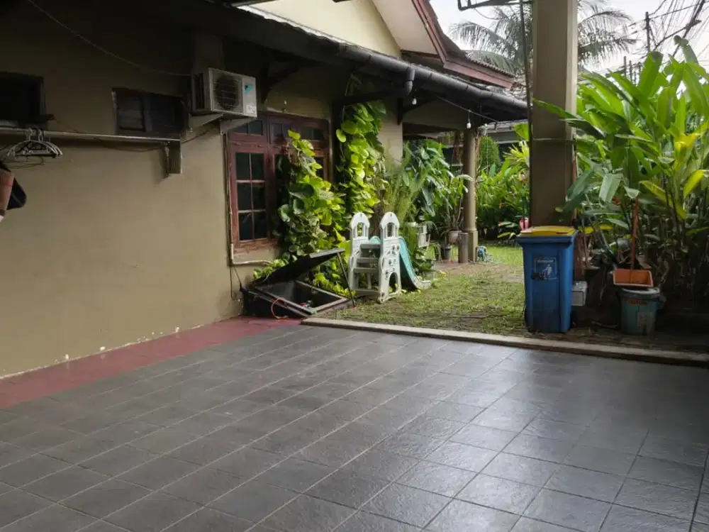 Lebak Bulus Cirendeu Rumah Luas 330 Hoek Dekat MRT Lebak Bulus