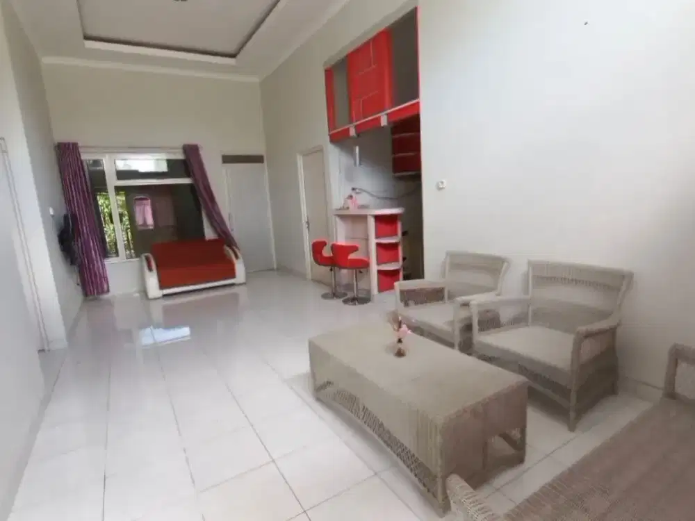 Disewa Murah Rumah Mewah Furnished dalam Kawasan Cluster Elit di Padang