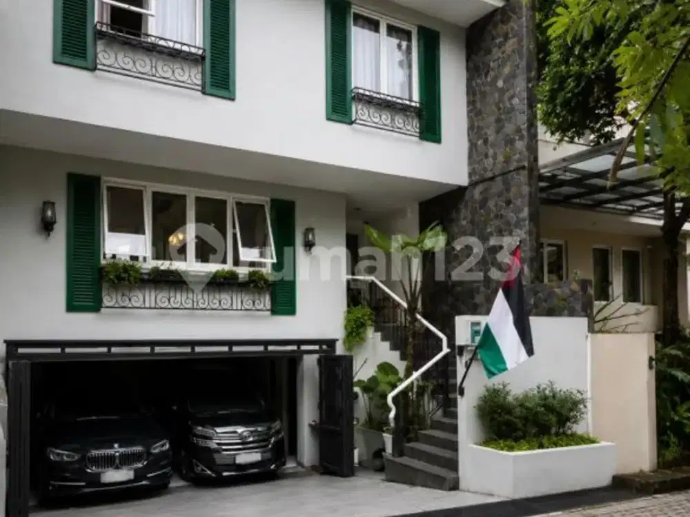 Rumah Bagus Semi Furnished Siap Huni di Kemang-Ampera
