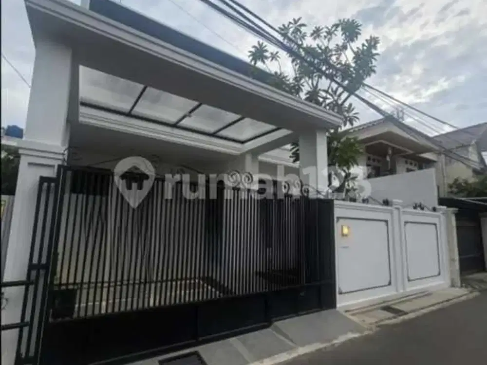 Rumah Baru American Classic di Cipete Dekat Stasiun MRT