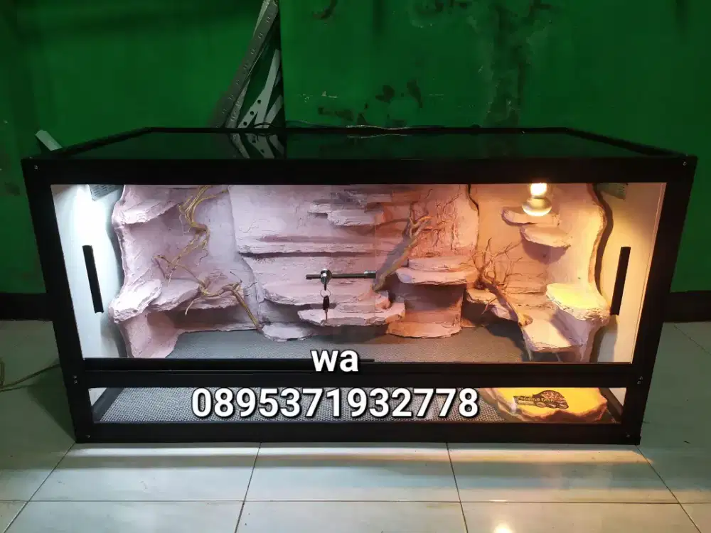 KANDANG TERARIUM UNTUK KADAL