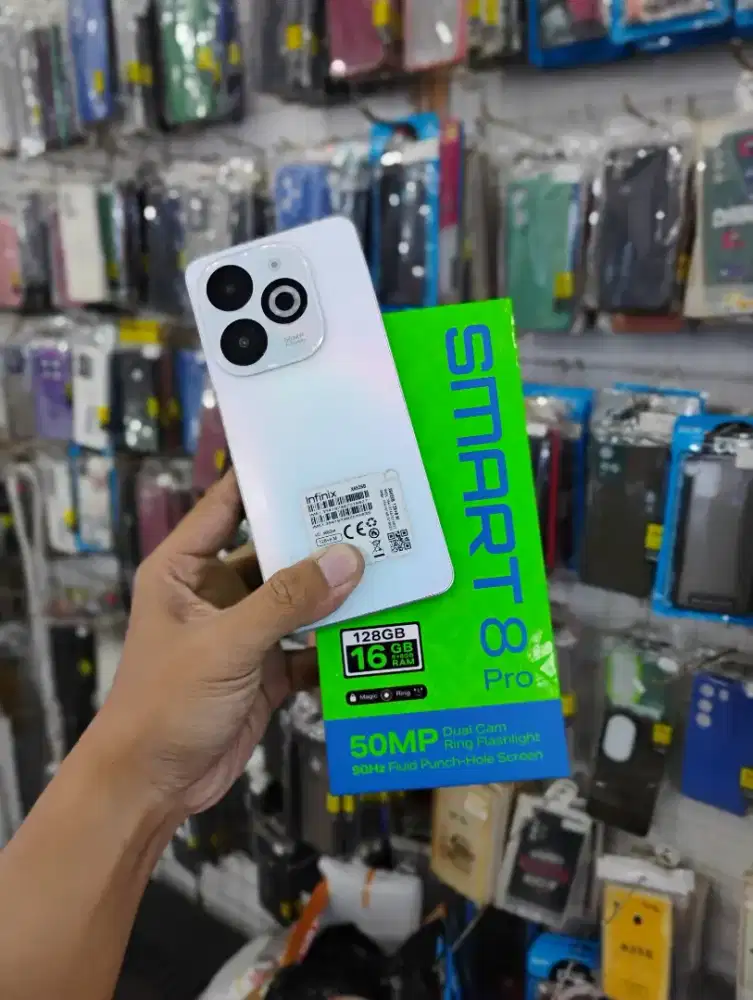 Infinix Smart 8 Pro 8/128 Normal Tinggal Pakai