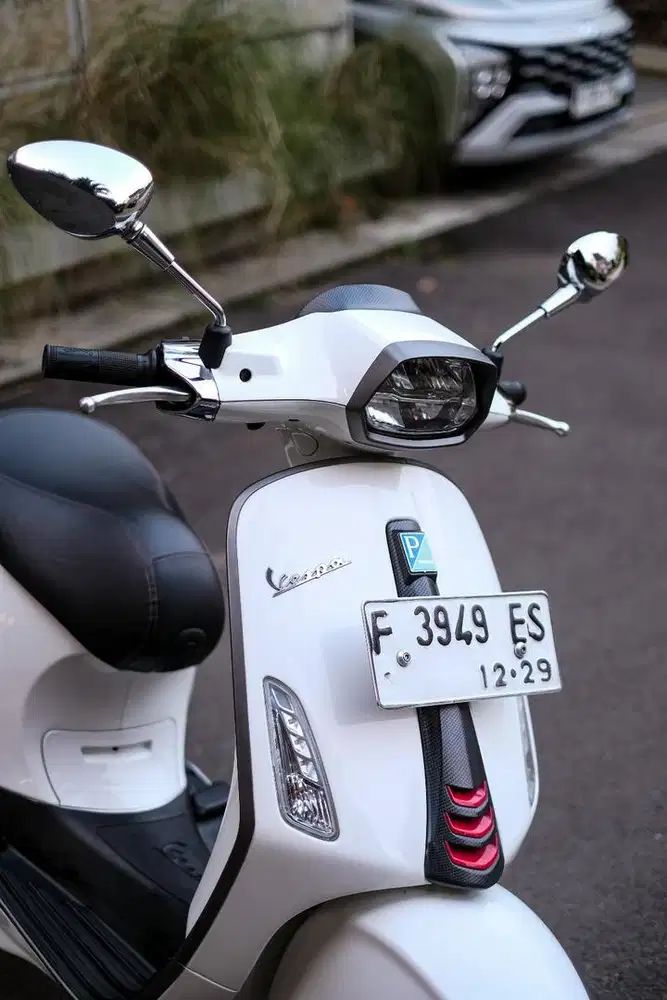 VESPA SPRINT LIMITED CARBON 2019