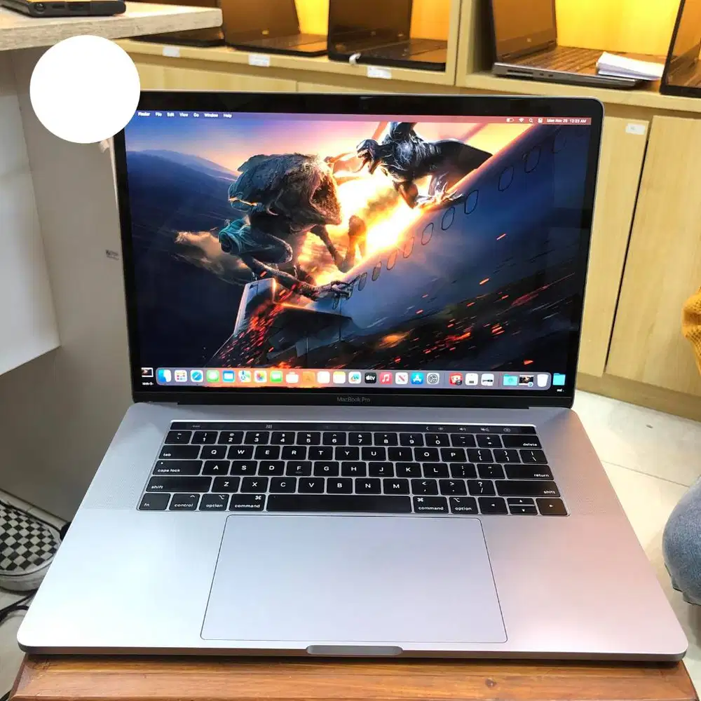 MacBook Pro Retina 15 2019 (6-Core i7) *RSK