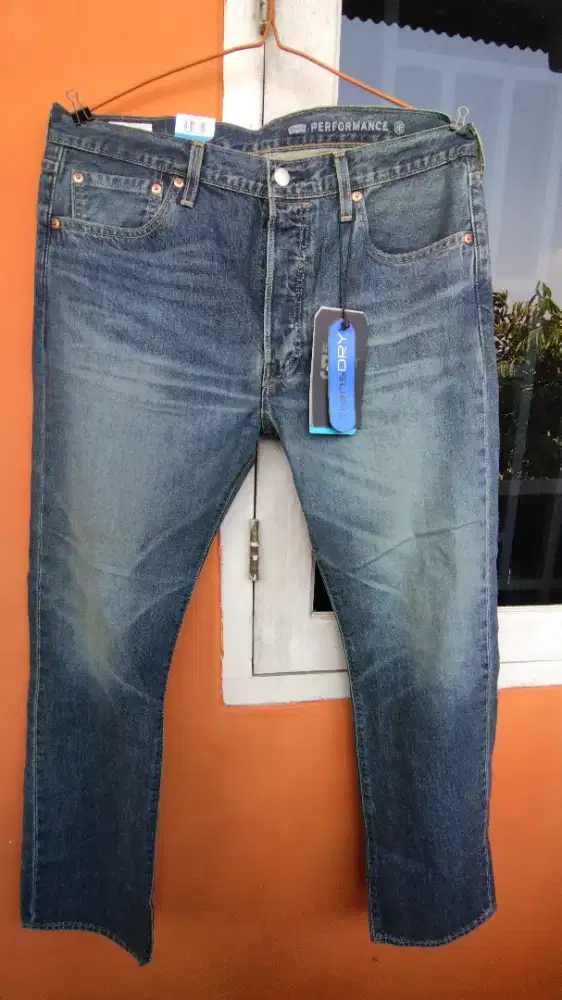 Levis 501 transdry size 34 new ( rare item ).
