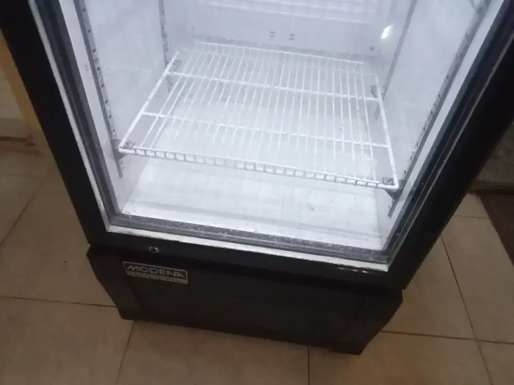 Kulkas Modena minuman