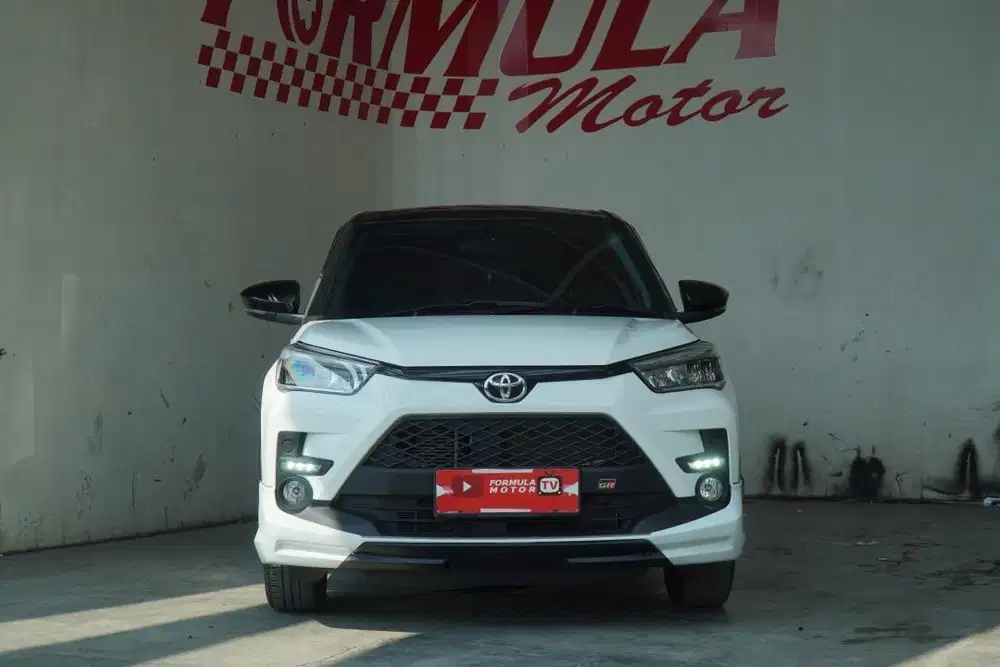 Toyota Razie 1.0 GR Sport Two Tone 2022 Putih
