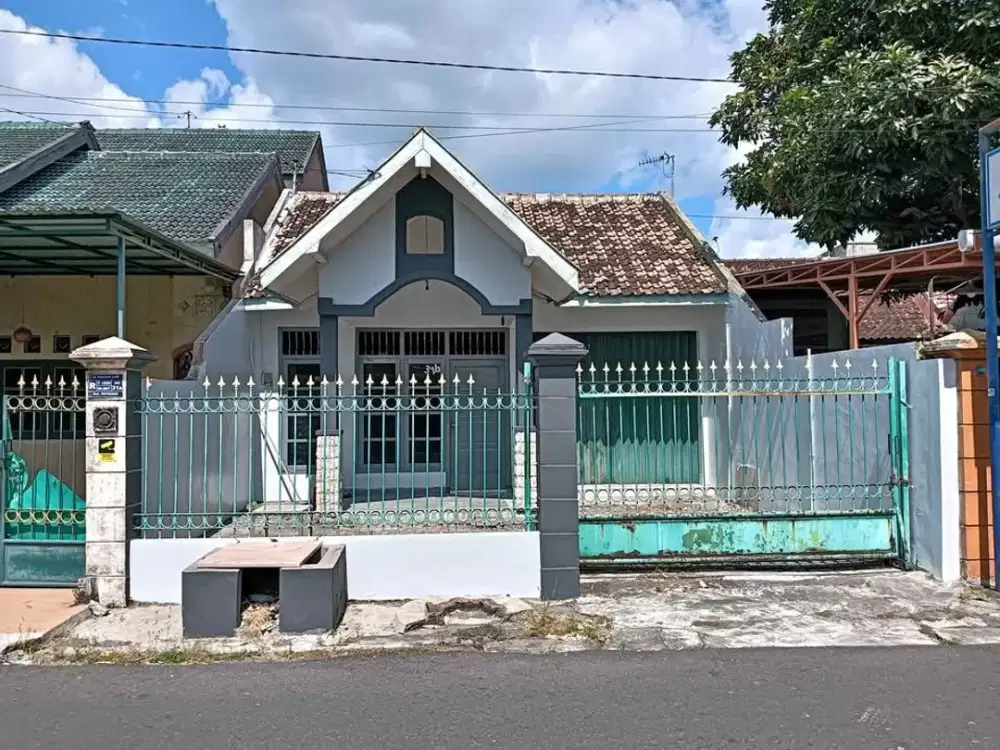 Disewakan Rumah Dalam Lingkungan Kraton Cocok untuk Kantor atau Hunian