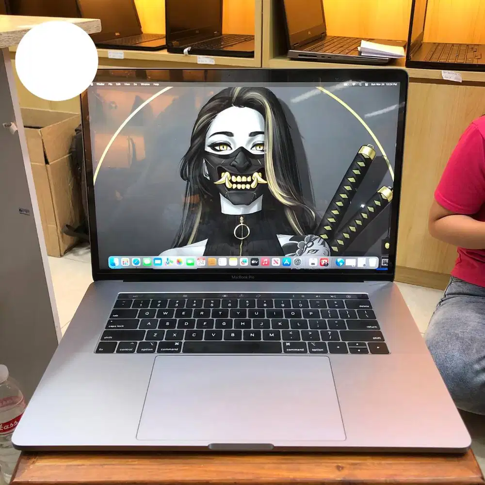 MacBook Pro Retina 15 2019 (8-Core i9) *RSK