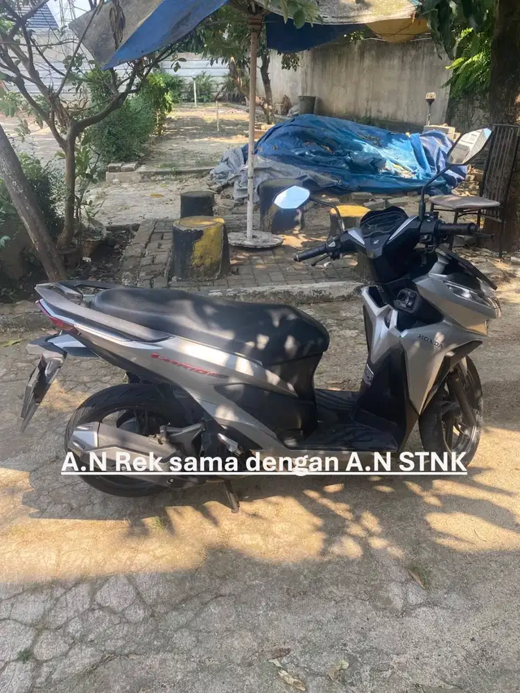 Honda Vario 150. Silver. 2021