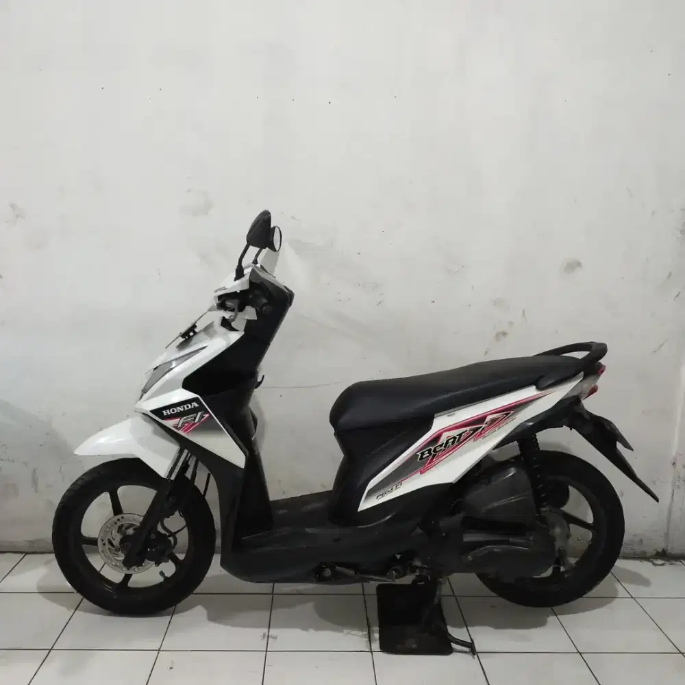 Honda Beat Fi 2014 Orisinil Bagus lengkap