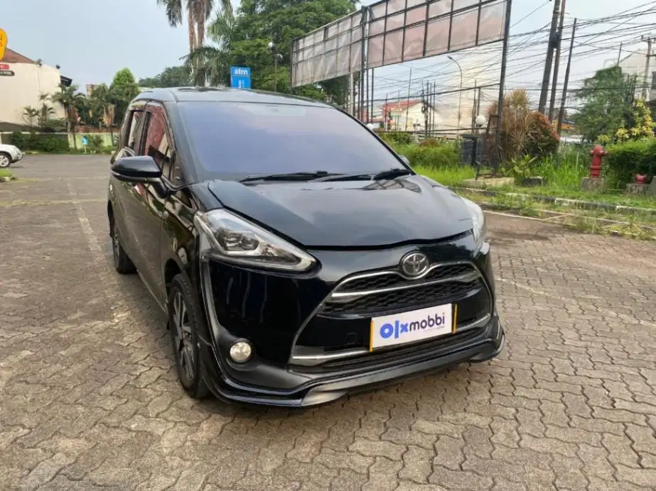 DP MURAH - Toyota Sienta 1.5 Q Bensin AT 2017 Hitam