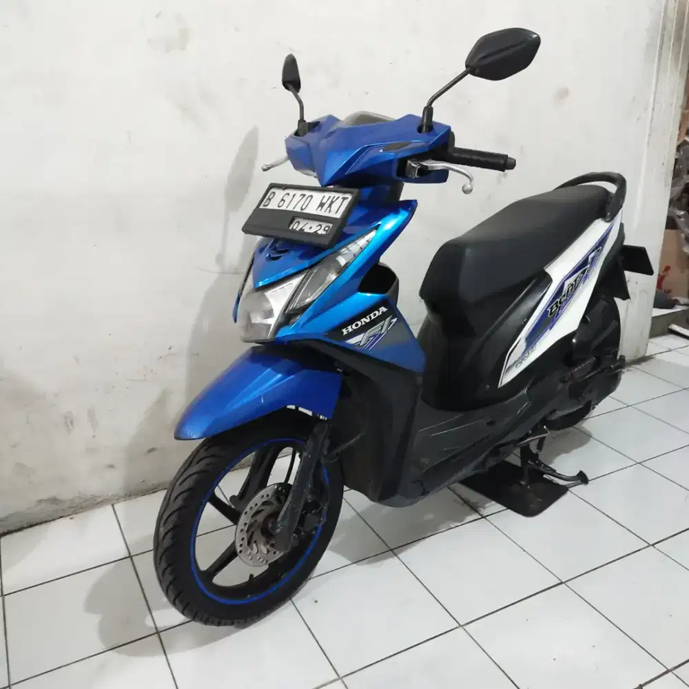 Honda Beat Fi 2014 Orisinil Lengkap Bagus